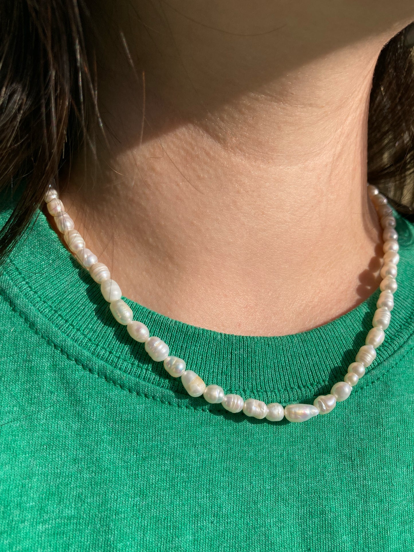 Black or White Rice-shaped Freshwater Pearl Necklace with 925 Silver Clasp