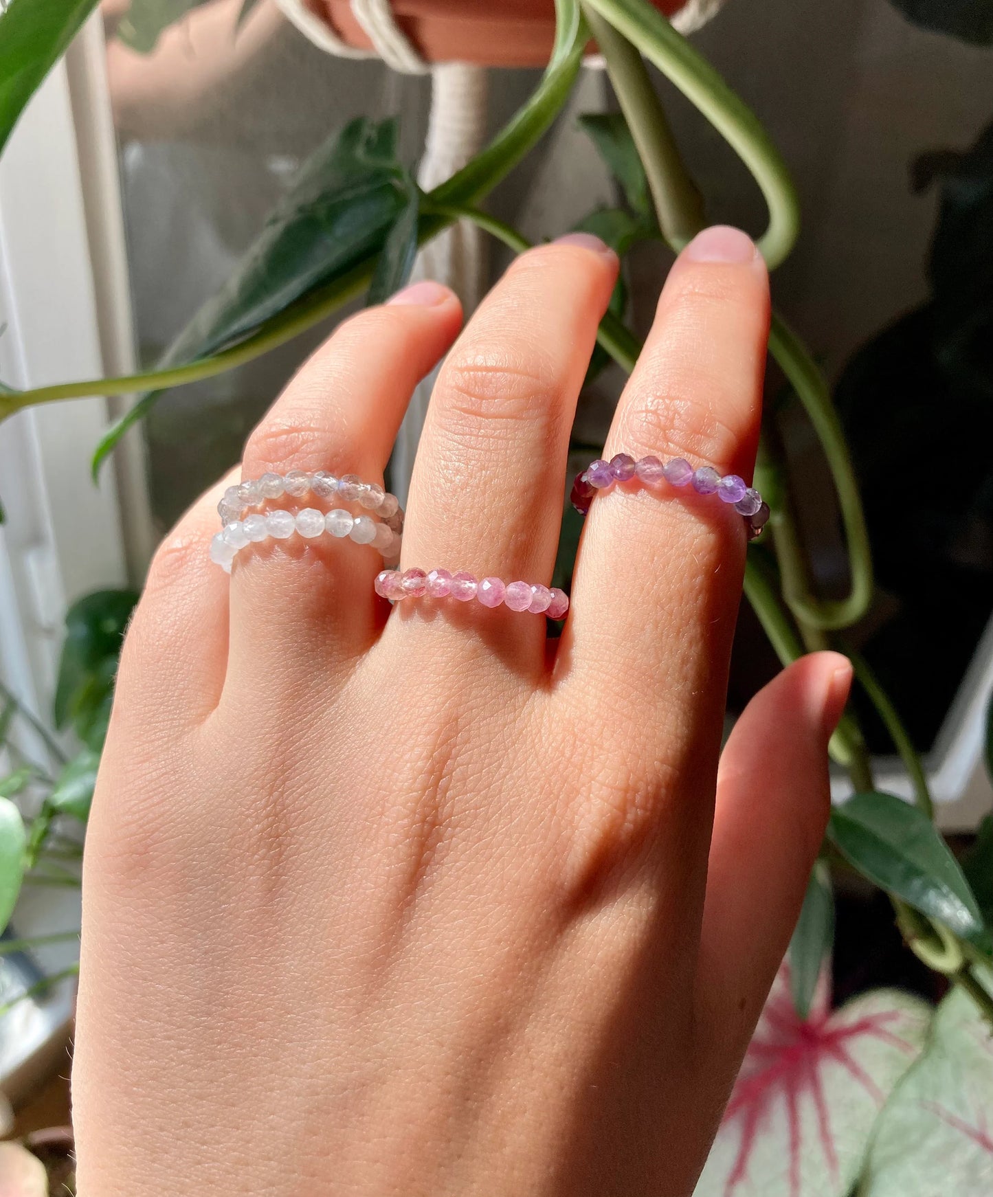 Elastic Worry Ring with Natural Faceted Gemstone Beads