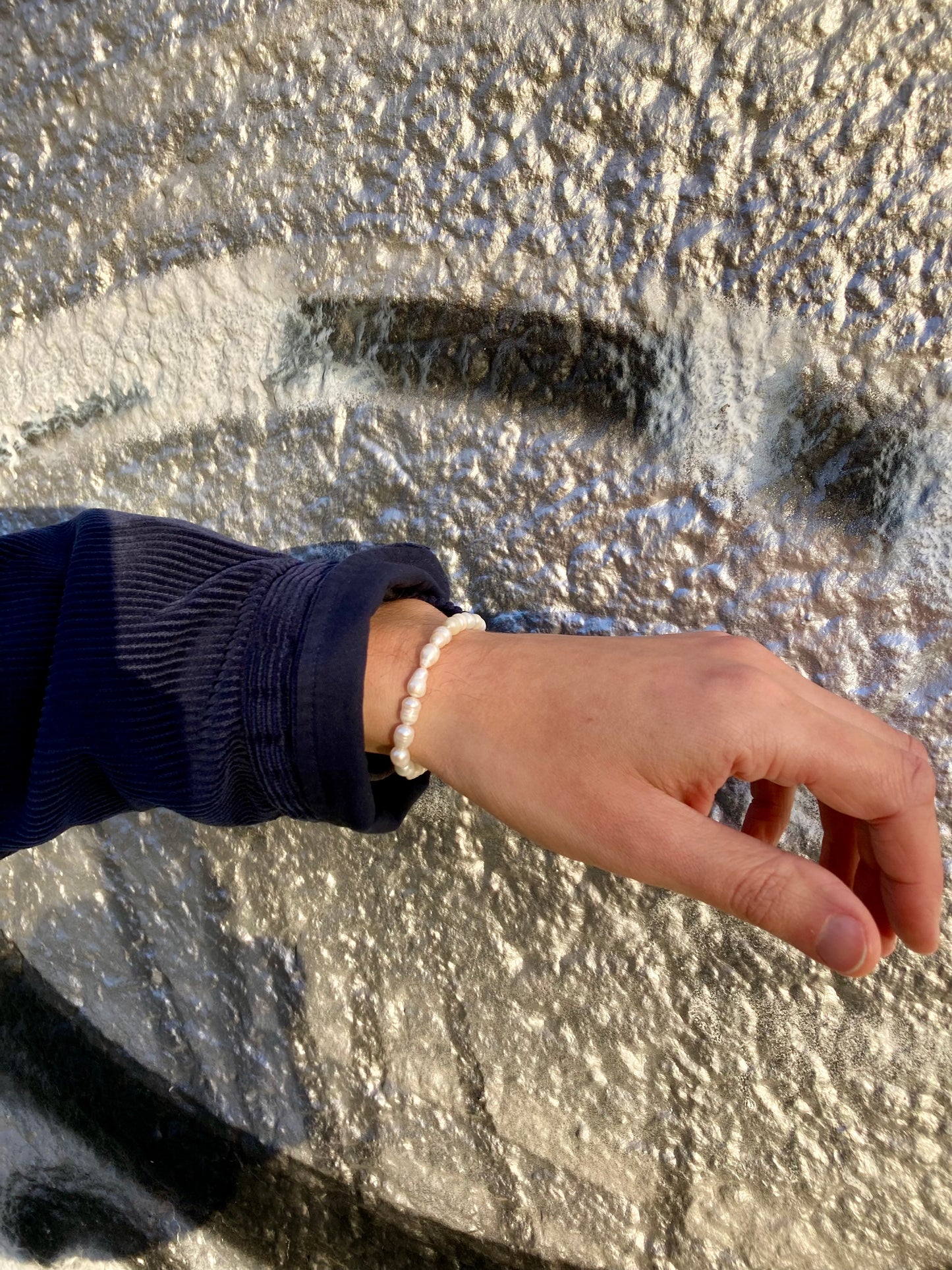 Men's Trendy Minimalist Black or White Freshwater Pearl Bracelet