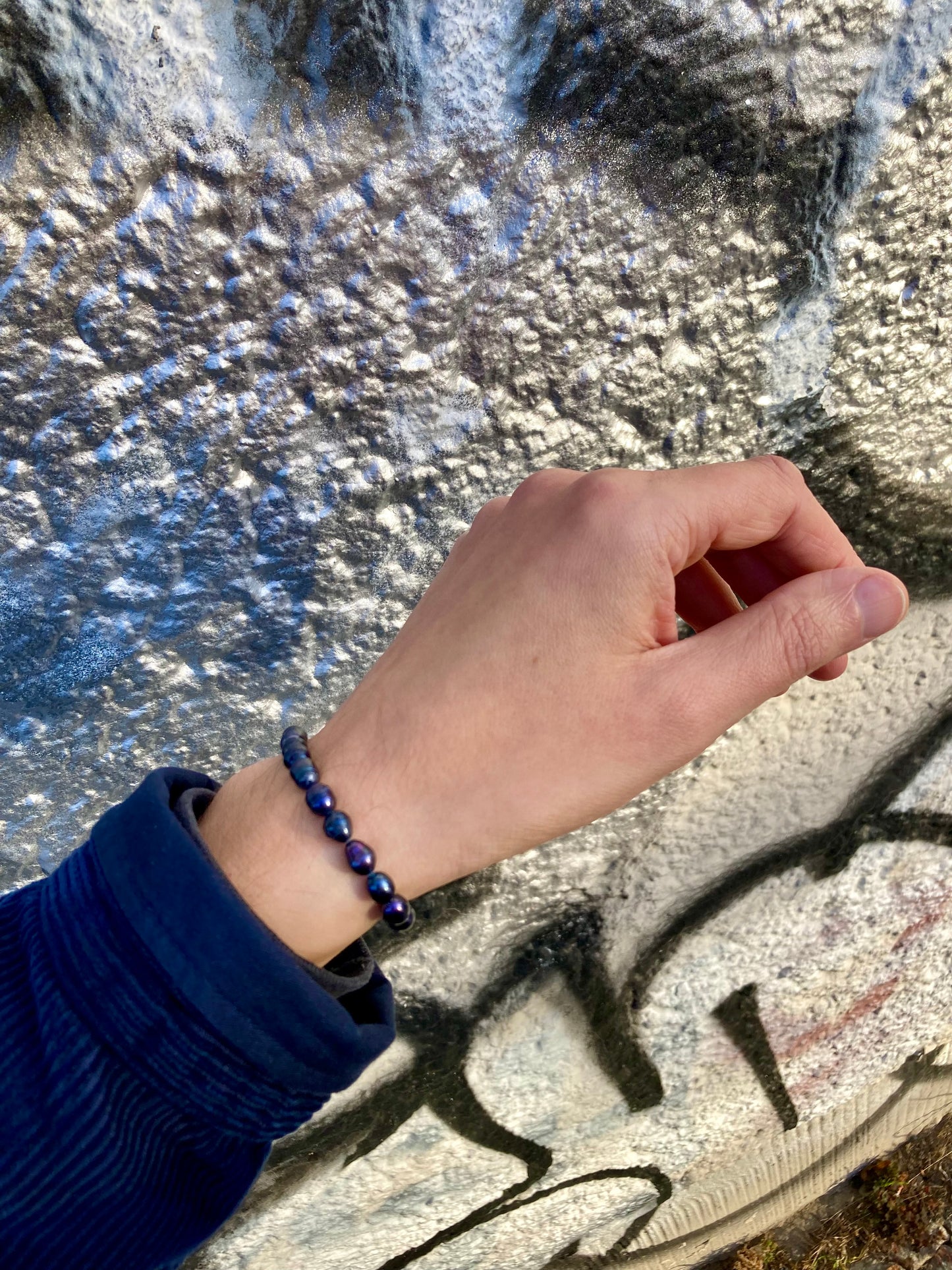 Men's Trendy Minimalist Black or White Freshwater Pearl Bracelet