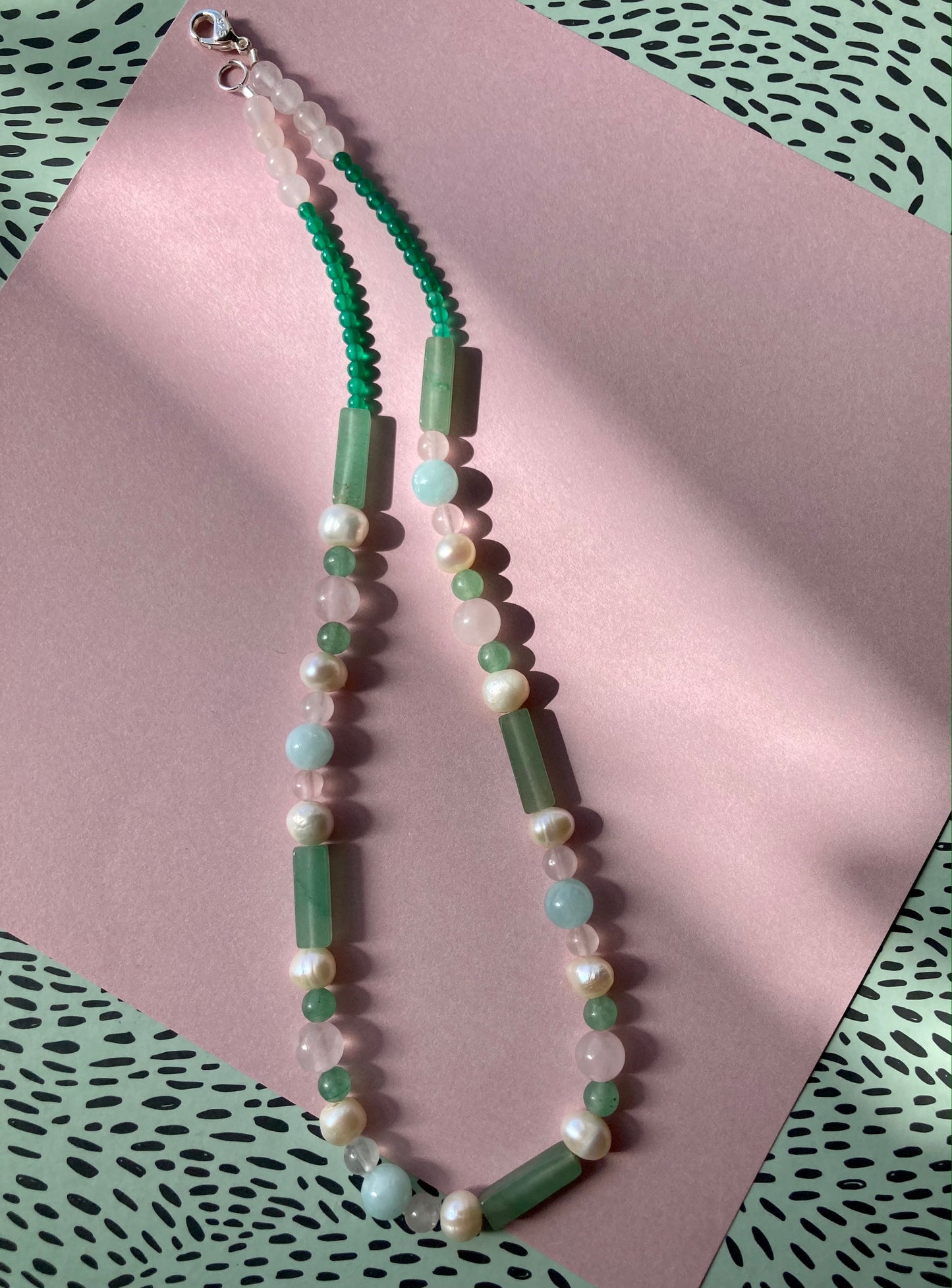 Candy-like Pastel Green Aventurine Gems and Pearls Choker