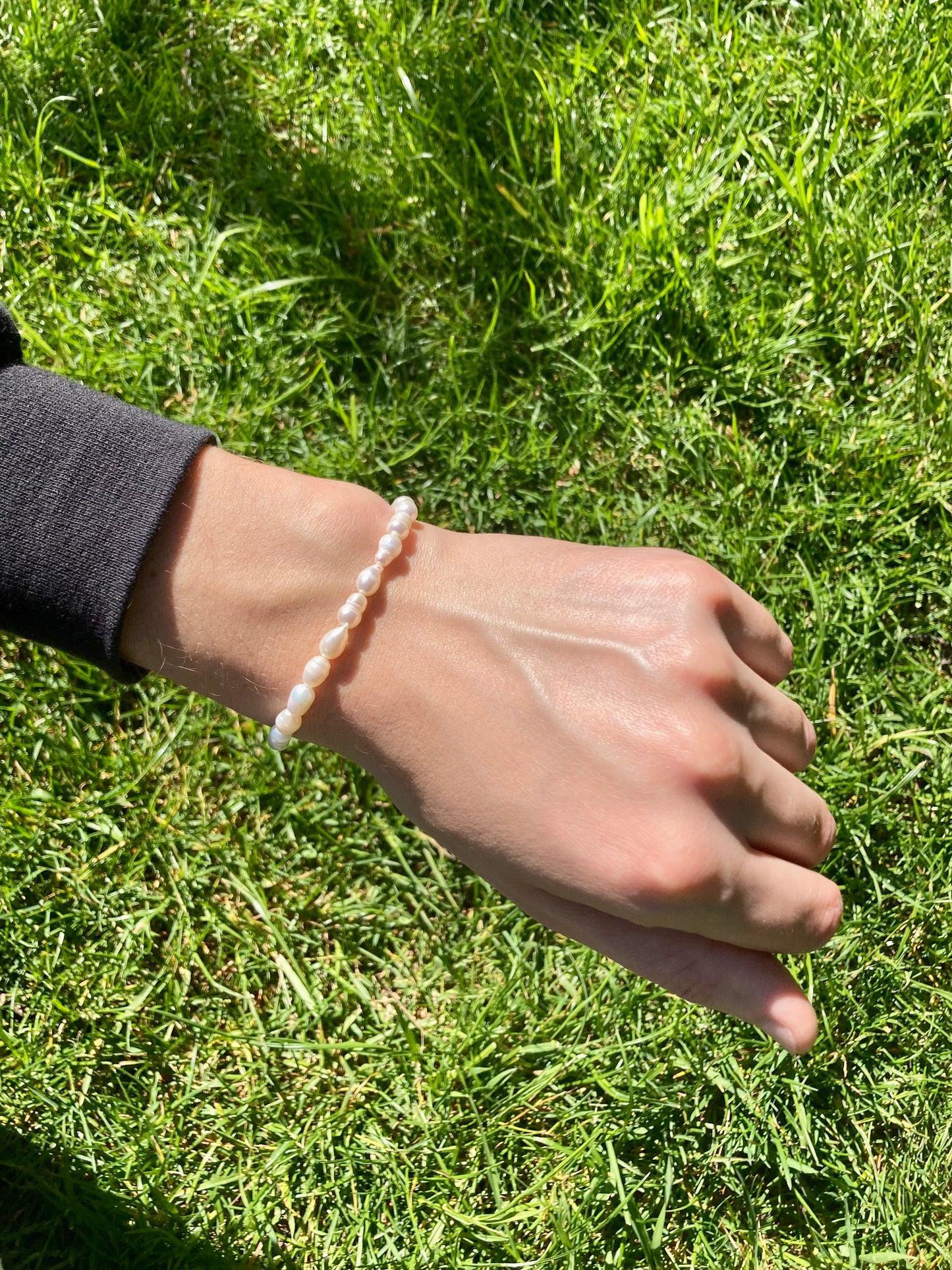 Men's Trendy Minimalist Black or White Freshwater Pearl Bracelet