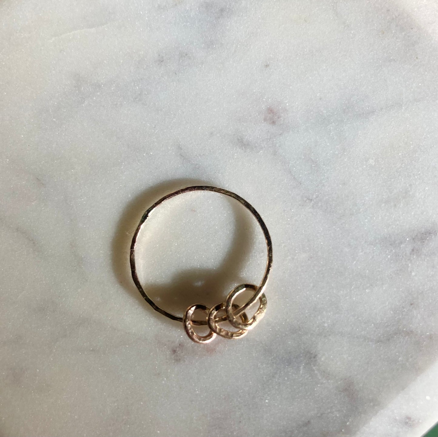 Handmade 9K Gold Fidget Ring – Hammered Tactile Anti Anxiety Jewelry in Solid Recycled Gold