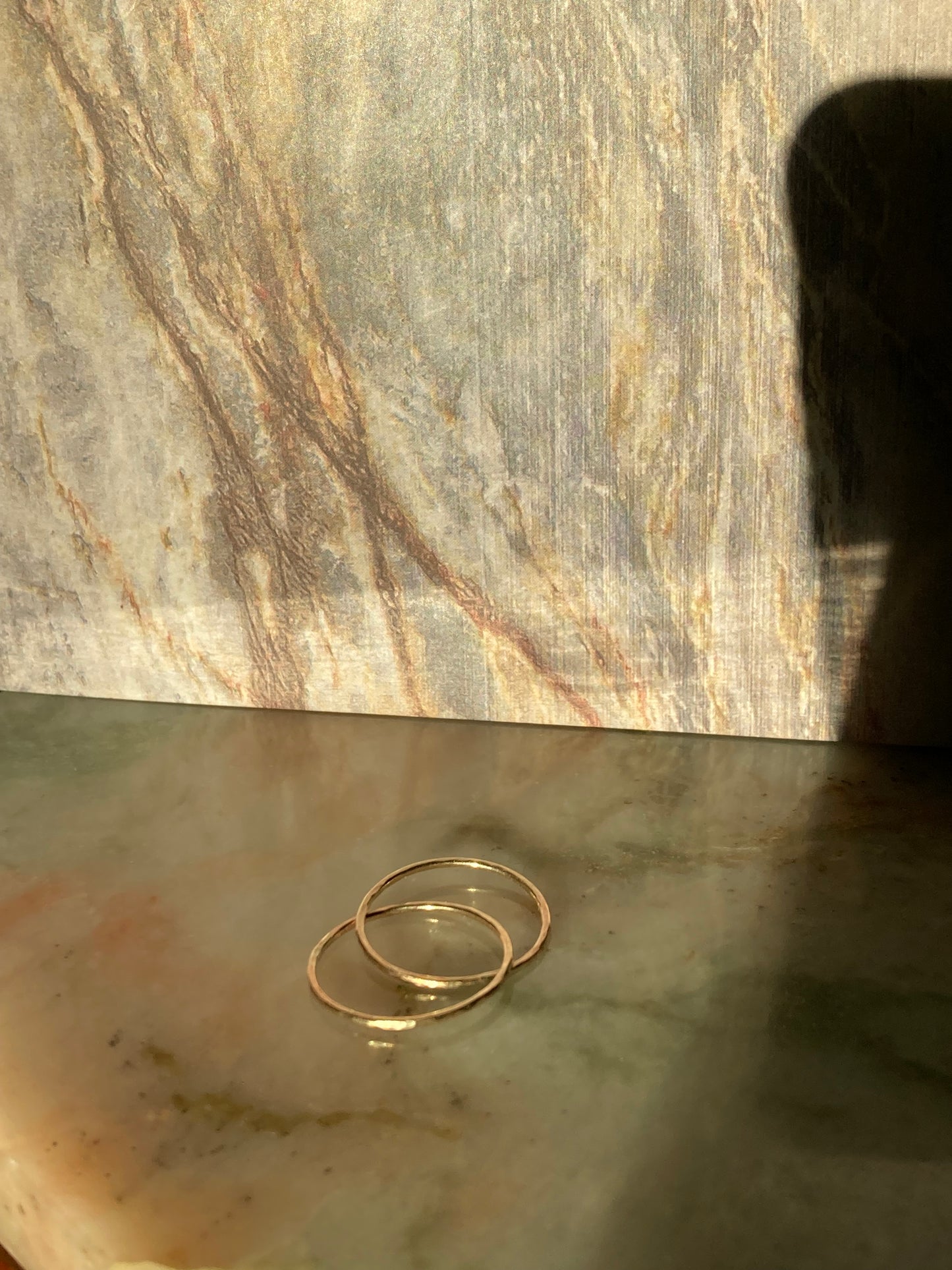 Handmade 9K Gold Fidget Ring with Two Interlocked Bands - Minimalist and Luxurious