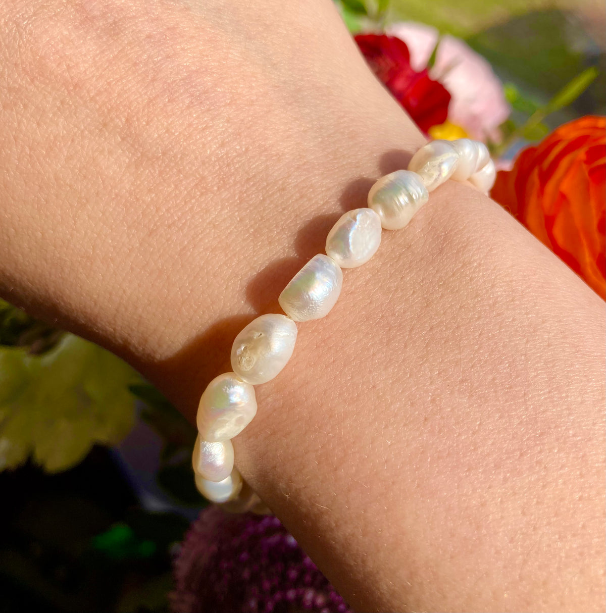 Baroque Pearl Bracelet, White or Black Freeform Pearls, Minimalist Unisex Jewelry