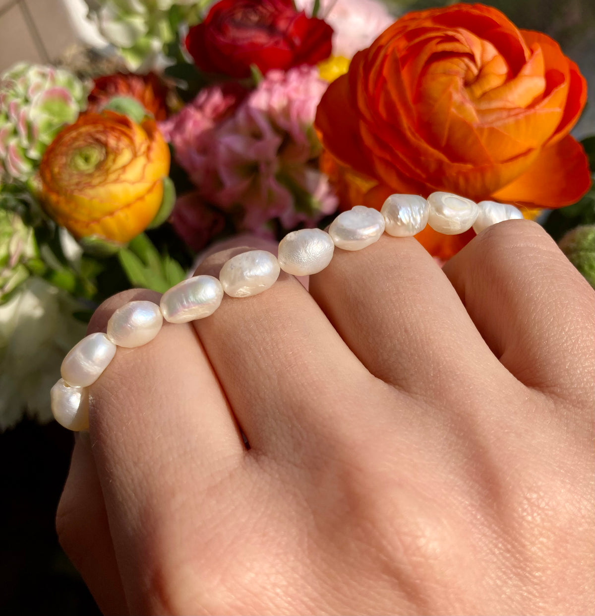 Baroque Pearl Bracelet, White or Black Freeform Pearls, Minimalist Unisex Jewelry