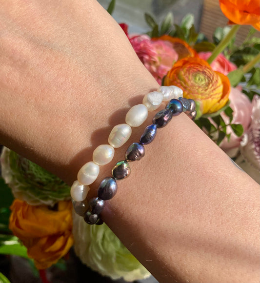 Baroque Pearl Bracelet, White or Black Freeform Pearls, Minimalist Unisex Jewelry