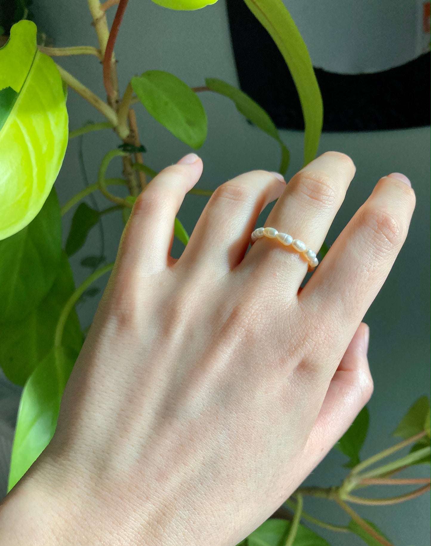 Elastic Fidget Ring with Natural Freshwater Pearls