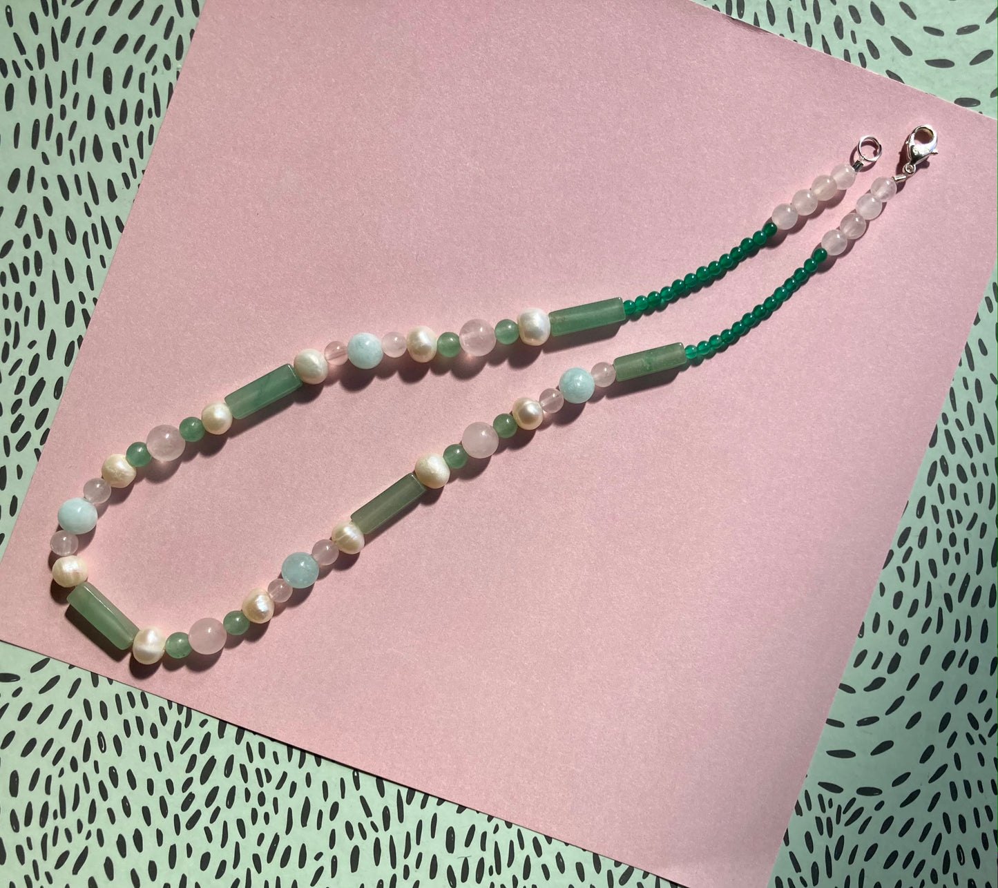 Candy-like Pastel Green Aventurine Gems and Pearls Choker